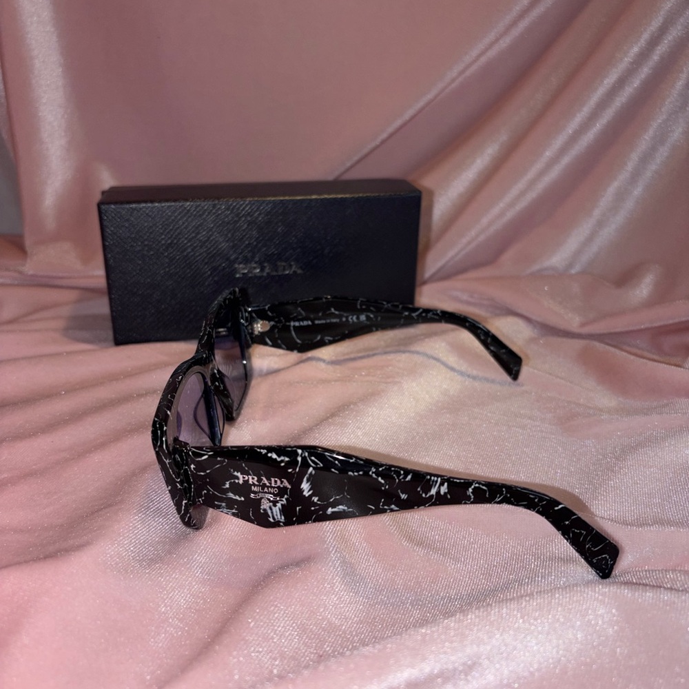 Authentic Prada PR 08YS Havana Sunglasses Tortoise with Violet Lens 🖤💜 - Picture 8 of 12